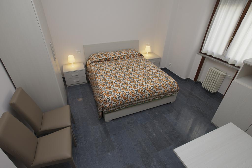 Italy Inn Genoa Phòng bức ảnh