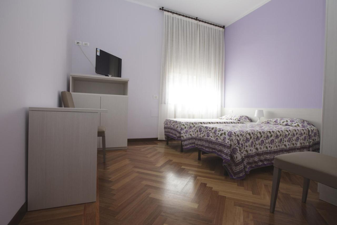 Italy Inn Genoa Phòng bức ảnh